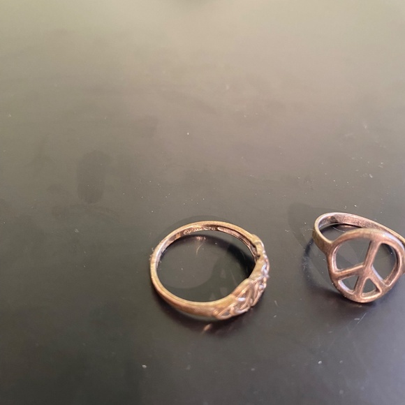 Silver rings - Picture 2 of 2
